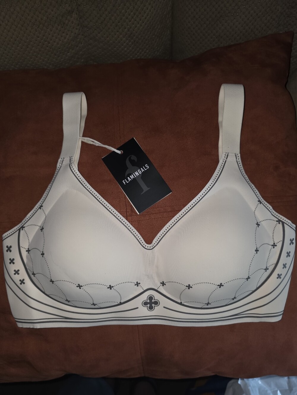 Flamungals-Seamless Light Cream Wire-Free Bra #BRA6 - Picture 3 of 9